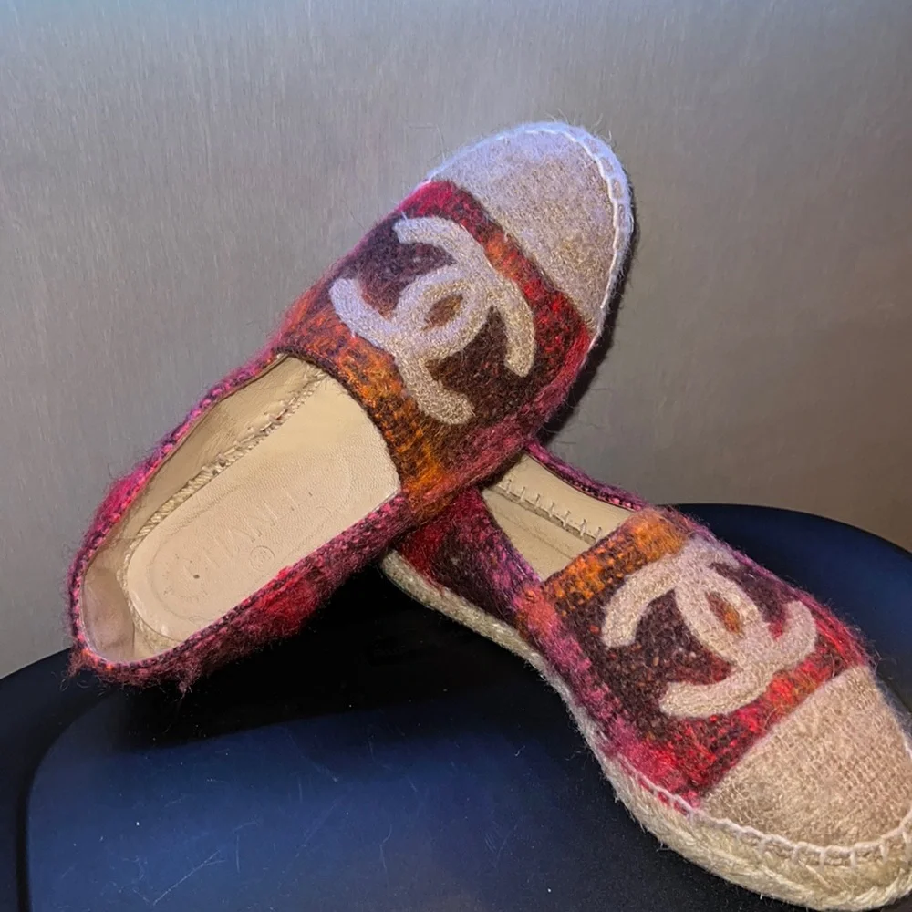 Chanel CC Espadrilles - Picture 4 of 7